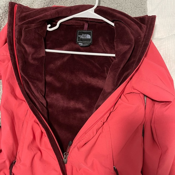 North face jacket - Picture 3 of 4